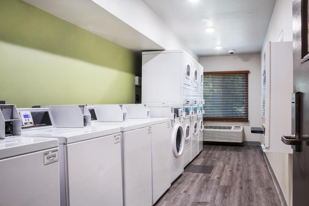Woodspring Suites Конро Экстерьер фото