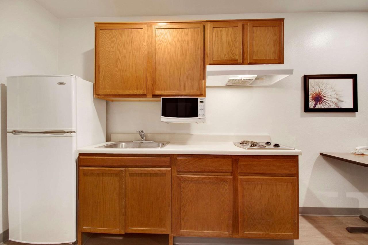 Woodspring Suites Конро Экстерьер фото