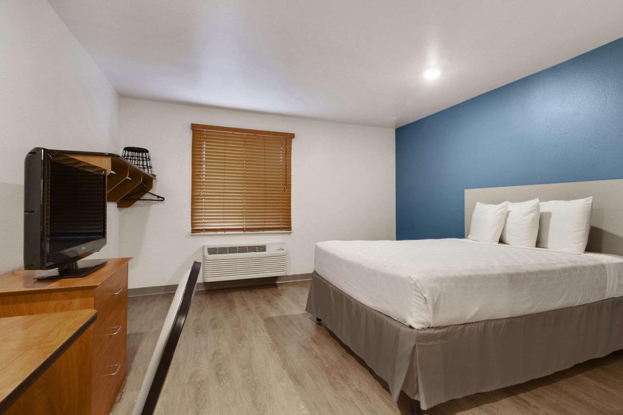 Woodspring Suites Конро Экстерьер фото